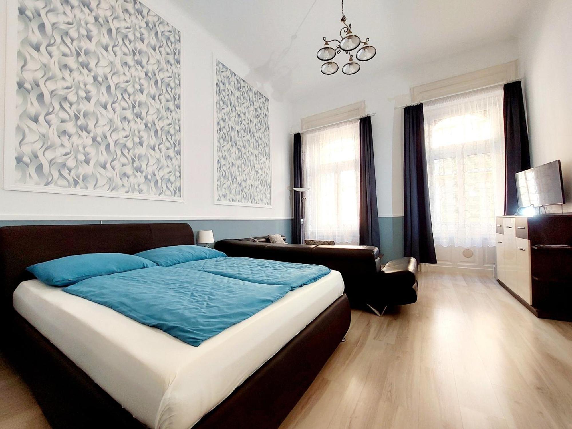 Eoetvoes Apartman Budapest Exterior photo